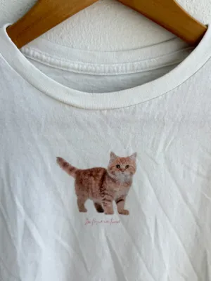 In Print We Trust White Cat Graphic Tee Size XS thumbnail 2