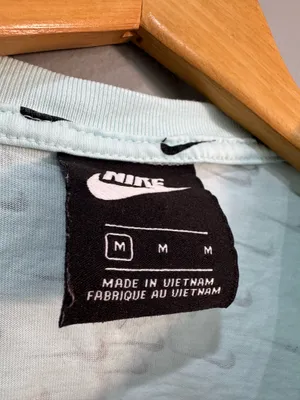 Light Blue Nike Cropped Tee Size M EUC thumbnail 5