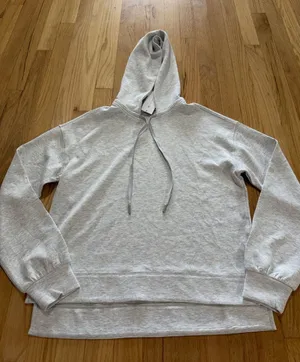 NWT Travis Mathew Light Grey Skyloft Soft Hoodie Sz XS thumbnail 1
