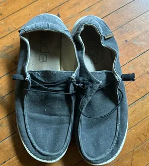 Hey Dudes Wendy classic off black slip on 11/42 shoes thumbnail 1