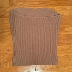 Aritzia Babaton Sculpt Knit Tube Top in Seville Tan thumbnail 3
