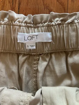 NEW LOFT High-Waist Drawstring Casual Shorts in Light Beige size S thumbnail 3