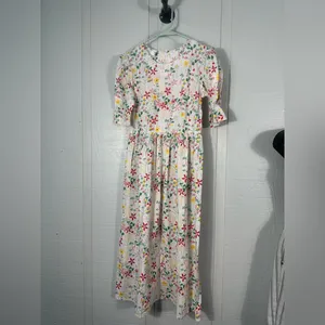 The EWE White Floral Short Sleeve Dress Size Small NWT thumbnail 2