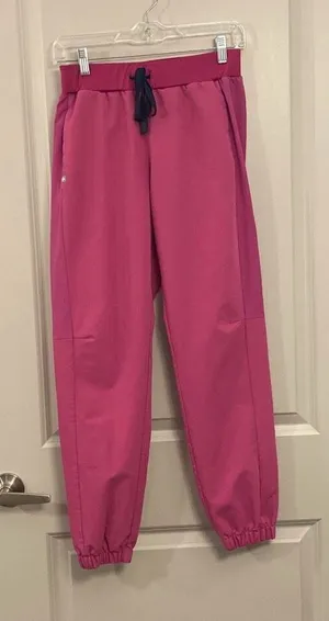 Figs scrub pants, size small ￼ thumbnail 1