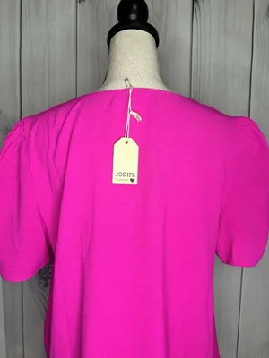 NWT Jodifl Women's Blouse Sz M Hot Pink Short Sleeves V Neck NEW Lightweight thumbnail 9