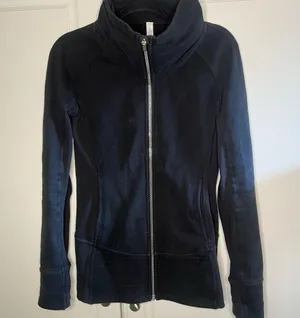 Lululemon Radiant Full Zip Jacket thumbnail 9