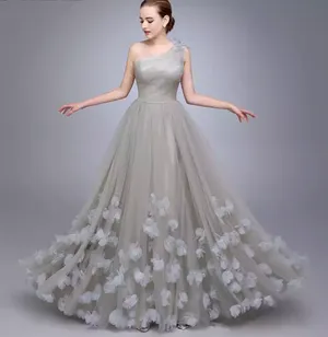 Gorgeous Dress thumbnail 1