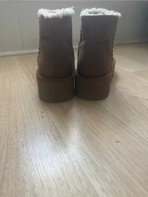 Zara Woman's Brown Suede Boots with Fleece Lining Size EU 37/6.5 thumbnail 5
