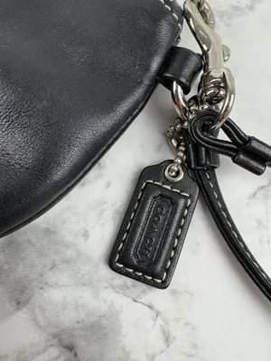 *Coach Vintage Legacy Turn-Lock Black Leather Wristlet Y2K 2000s thumbnail 7