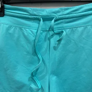 Athlete polyester‎ shorts  size Large thumbnail 2