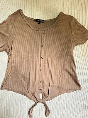 Elite Collection Brown Ribbed Knit Short Sleeve Round Neck Button Tie Hem Top L thumbnail 1
