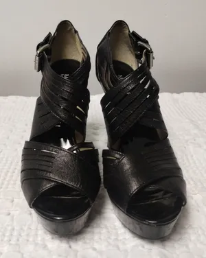 Michael Kors Women's Black Platform Heels Size 8M SKU 2104 thumbnail 1