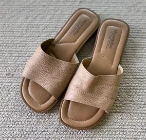 Vintage Montego Bay Club Taupe Tan Genuine Leather Slides Sandals Size 7.5 thumbnail 1