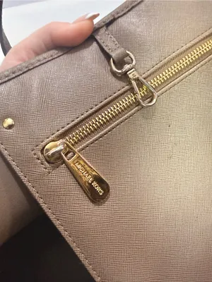 Michael Kors Saffiano Leather Tote – Taupe / Greige thumbnail 3