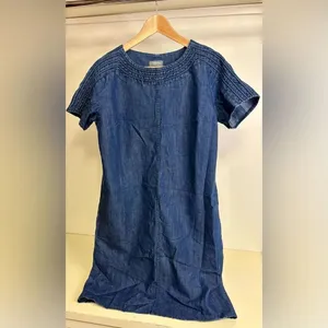 NWOT Martha Stewart Short Sleeve Denim Shift Dress- XS thumbnail 2