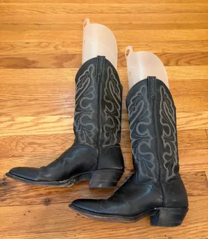 Vintage Dan Post 710 Black Leather Cowboy Boots Western Women’s Size 7 EU 37 thumbnail 1