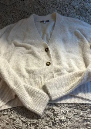 Urban Outfitters Sweater thumbnail 5