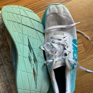 Hoka One One Sneaker Shoes Women Blue White 9.5 Casual Athletic Wear Footwear thumbnail 4