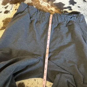 LULULEMON Lululemon Hello Sunday Crop In Heathered Mod Black Size 12 Wide‎ Leg thumbnail 8