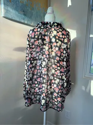 living doll Black Romantic Floral Button-Front Blouse Size XL thumbnail 3