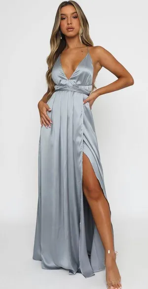 Dress thumbnail 1