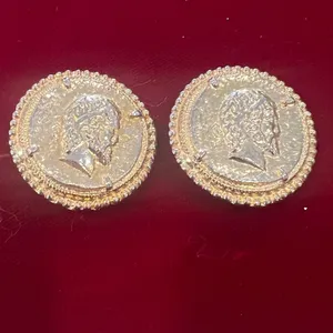 Vintage Roman Coin 1980s clip on gold tone earrings thumbnail 2