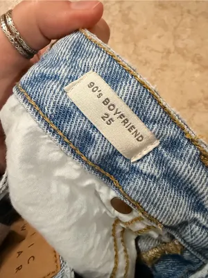 Light Wash High Rise Boyfriend Jeans thumbnail 3