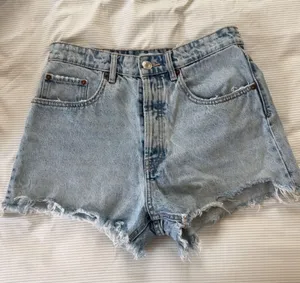 Zara Shorts thumbnail 1