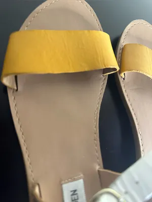 Steve Madden Yellow Front-Strap Sandals with Neutral Wrap Straps thumbnail 5
