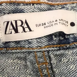 Zara Wide Leg Legged Pants Textured Blue Denim‎ Jeans Size 4 Y2K Festival thumbnail 5
