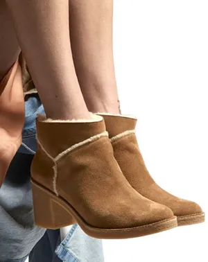 UGG KASEN CHESTNUT BOOTS WOMEN’S SIZE 10 thumbnail 1