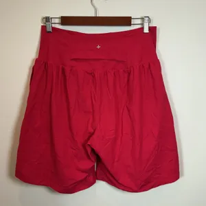 Halara High Waisted Flowy Active Shorts Red Back Pocket XL Workout Athleisure thumbnail 2