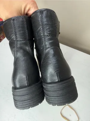 b.o.c. Black Leather Combat Boots Fold Over Cuff Sz 7 Moto Fall Boho Witchy thumbnail 3