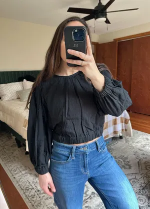 Black Cropped Long Sleeve Blouse Size M thumbnail 1