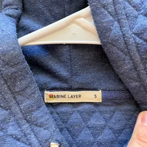 Marine Layer Quilted‎ Hoodie Women Small Blue Pullover Style 14025 Fall 2021 thumbnail 4