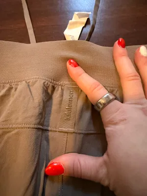 Lululemon beige khaki joggers thumbnail 5