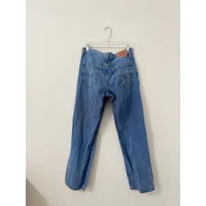 Levi's '94 Baggy Jeans 29 Light Wash Distressed Ripped Knee 100% Cotton thumbnail 3