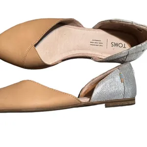 TOMS Jutti D'Orsay Tan SIZE‎ 8.5 preowned great shape please review listi… thumbnail 4