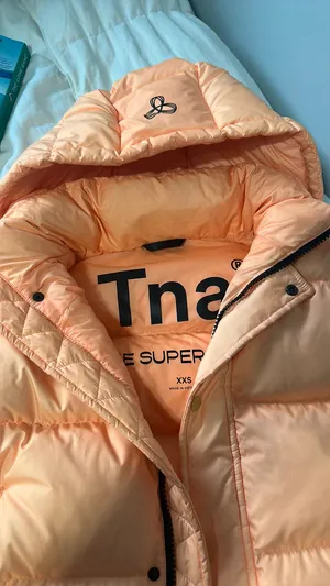 Aritzia TNA Super Puff Jacket thumbnail 2