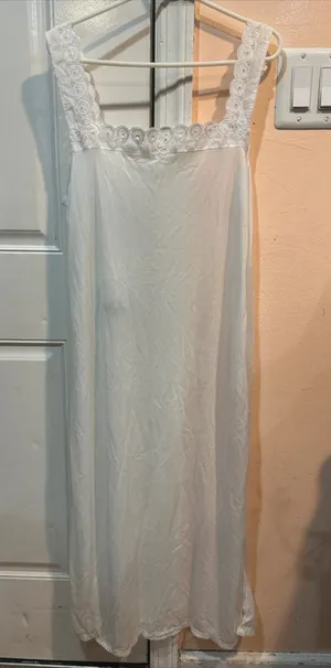 Classic White Lace-Trim Slip Lounge Sleepwear Dress thumbnail 1