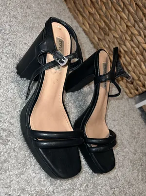 Black Steve Madden Leather Heels thumbnail 1