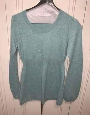 Banana Republic Women's Blue‎ Pullover Sweater Size Medium Long Sleeve thumbnail 1