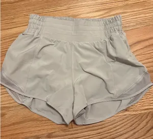 Lululemon Hotty Hot Shorts 2.5" thumbnail 1