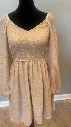 Beige Floral Long-Sleeve Smocked Waist Dress thumbnail 1