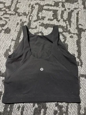 Lululemon Top - Size 4 - Pre-loved thumbnail 2