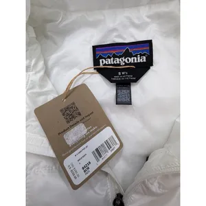 Patagonia Women's Nano Puff Insulated Jacket Birch White Small ($239 Retail) NWT thumbnail 4