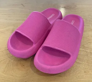 Cushionaire Womens Feather Cloud Recovery‎ Comfort Slide Sandals Hot Pink Size 8 thumbnail 1