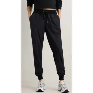 Quince‎ Mid-Rise Performance Tech Jogger Black Small thumbnail 9
