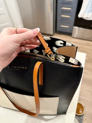 Marc Jacobs Leather Tote thumbnail 6