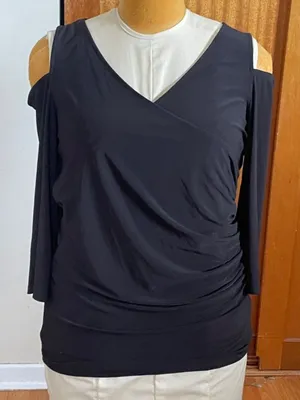 Torrid Cold-Shoulder V-Neck Black Top size 1 1X long sleeve thumbnail 1